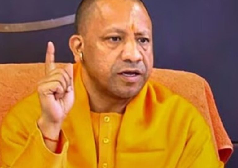 इटावा कथावाचक विवाद: योगी सरकार का बड़ा एक्शन, झांसी पुलिस को सौंपी गई जांच, 20 गिरफ्तार
