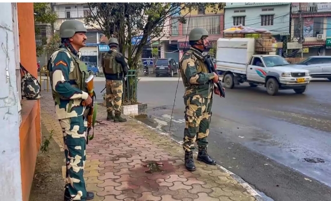 मणिपुर में फिर तनाव, पांच जिलों में इंटरनेट बंद