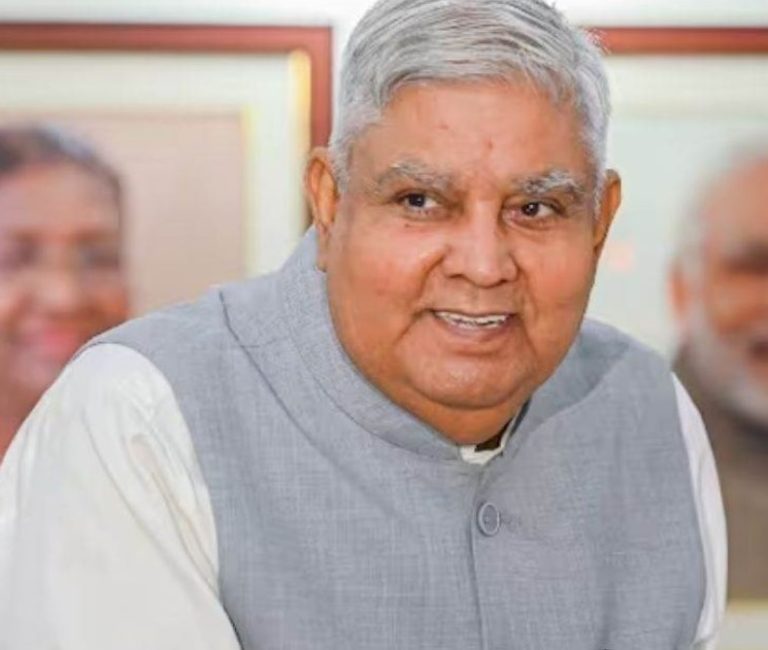 जगदीप धनखड़ ने स्वास्थ्य कारणों से उपराष्ट्रपति पद से दिया इस्तीफा, कांग्रेस ने उठाए सवाल