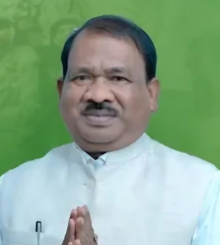 शिक्षा मंत्री रामदास सोरेन फिसलकर गिरे, एयरलिफ्ट कर दिल्ली भेजे गए