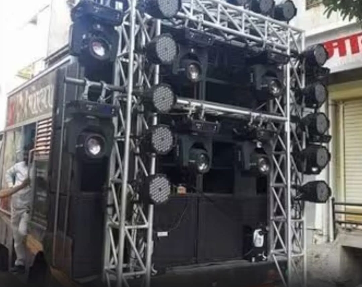 DJ की तेज आवाज ने ली दो माह की बच्ची की जान