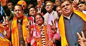 रांची की मेयर बनी रोशनी खलखो, धनबाद में संजीव सिंह की निर्णायक बढ़त, जानें निगम चुनाव के नतीजे