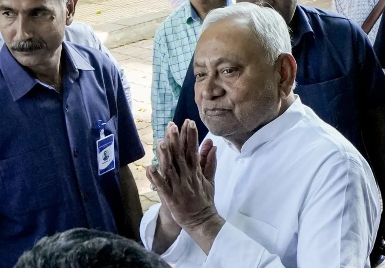 बिहार में खरमास बाद नई सरकार, सीएम का चेहरा और मंत्रिमंडल पर NDA में मंथन