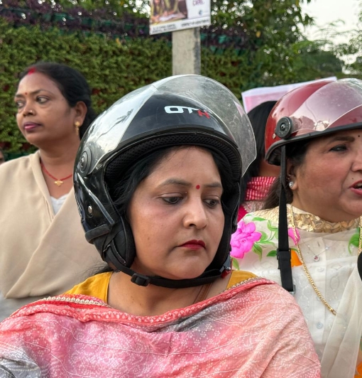 नारी शक्ति वंदन अधिनियम के समर्थन में मेदिनीनगर में स्कूटी रैली, मेयर अरुणा शंकर हुईं शामिल 