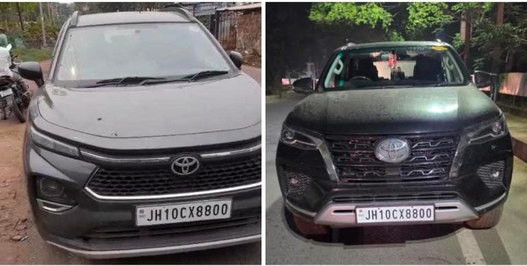 एक नंबर की दो कार, हैरान वाहन मालिक ने की पुलिस से शिकायत 