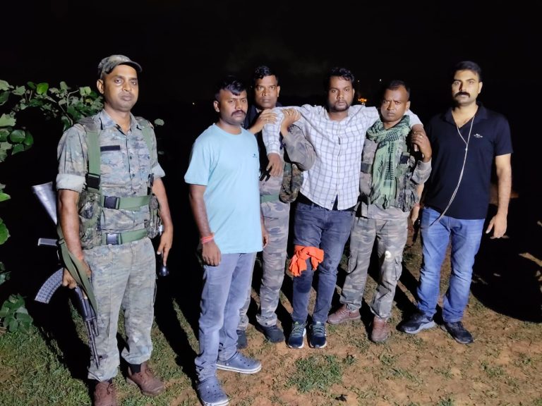 हजारीबाग में पुलिस-राहुल दुबे गैंग के गुर्गों के बीच मुठभेड़, एक घायल, दूसरा गिरफ्तार
